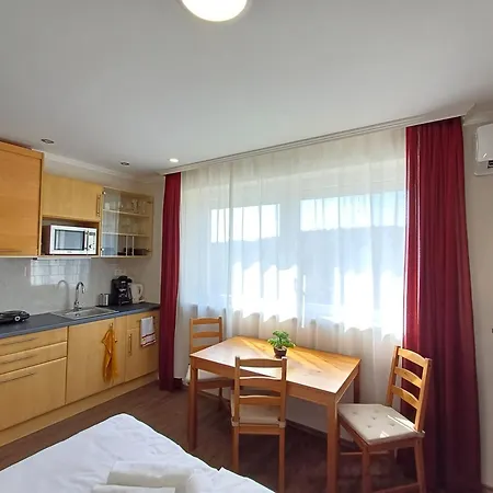 Apartament Napola *